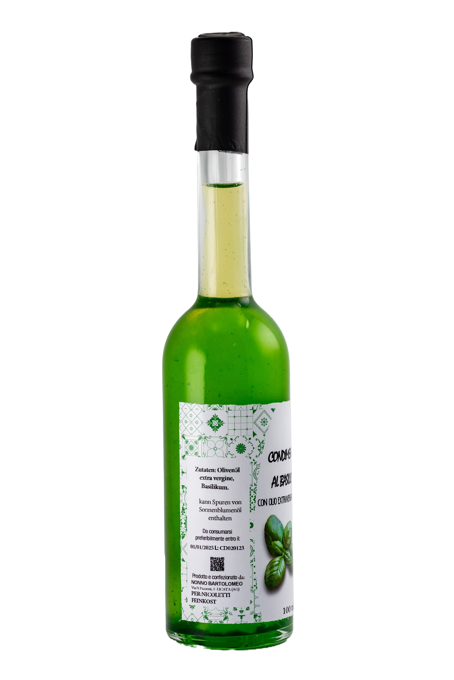 Seitenaufnahme des Basilikumöls CONDIMENTO AL BASILICO (100 ml) in der Flasche, mit Zutatenangabe: Natives Olivenöl extra und Basilikum. Aus Sizilien.