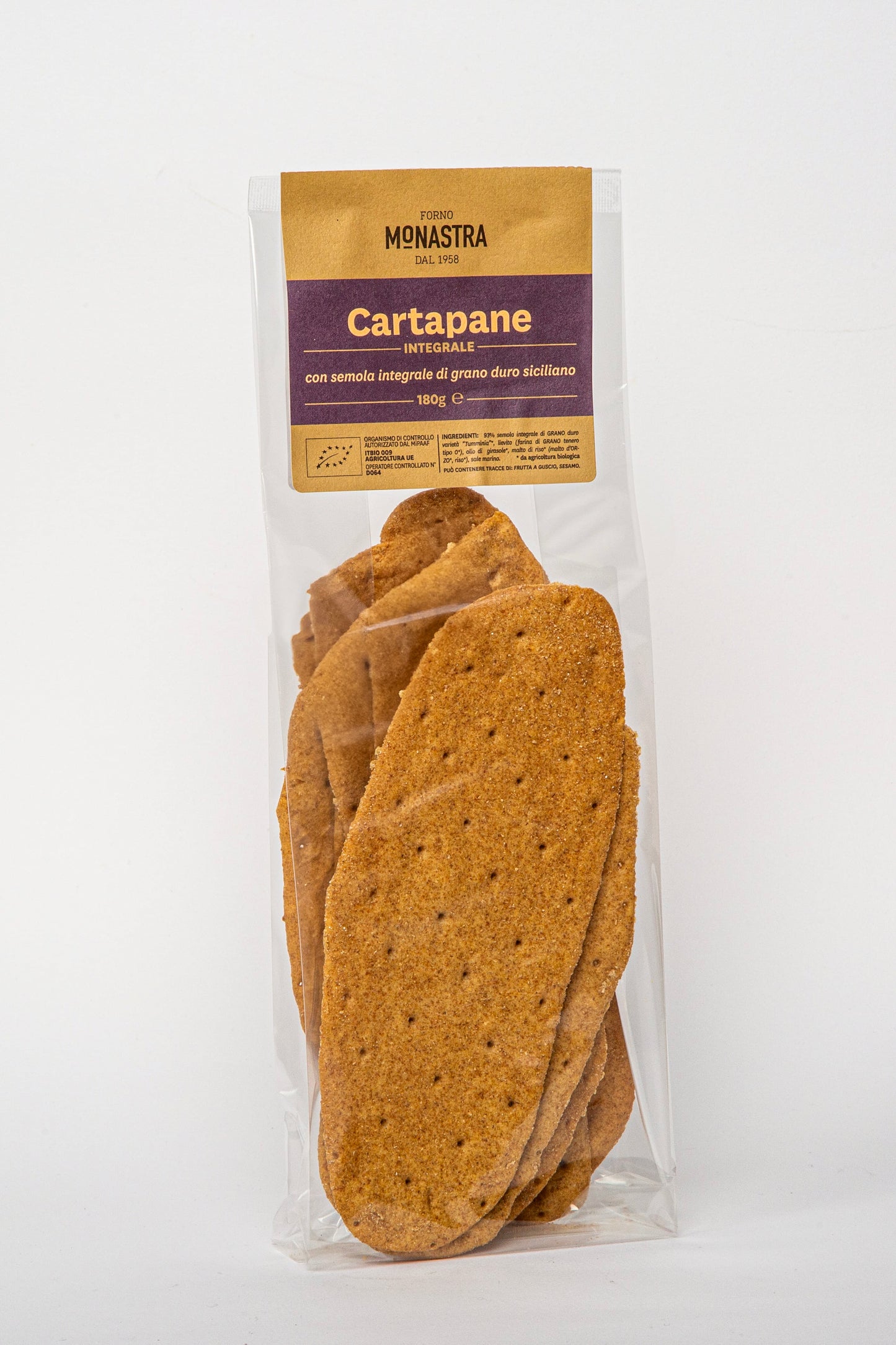 Auf dem Bild ist die Cartapane Classica von Forno Monastra in ihrer Verpackung zu sehen – ein hauchdünnes, knuspriges Fladenbrot aus sizilianischem Hartweizengrieß, erhältlich bei Nicoletti Feinkost in Schongau.