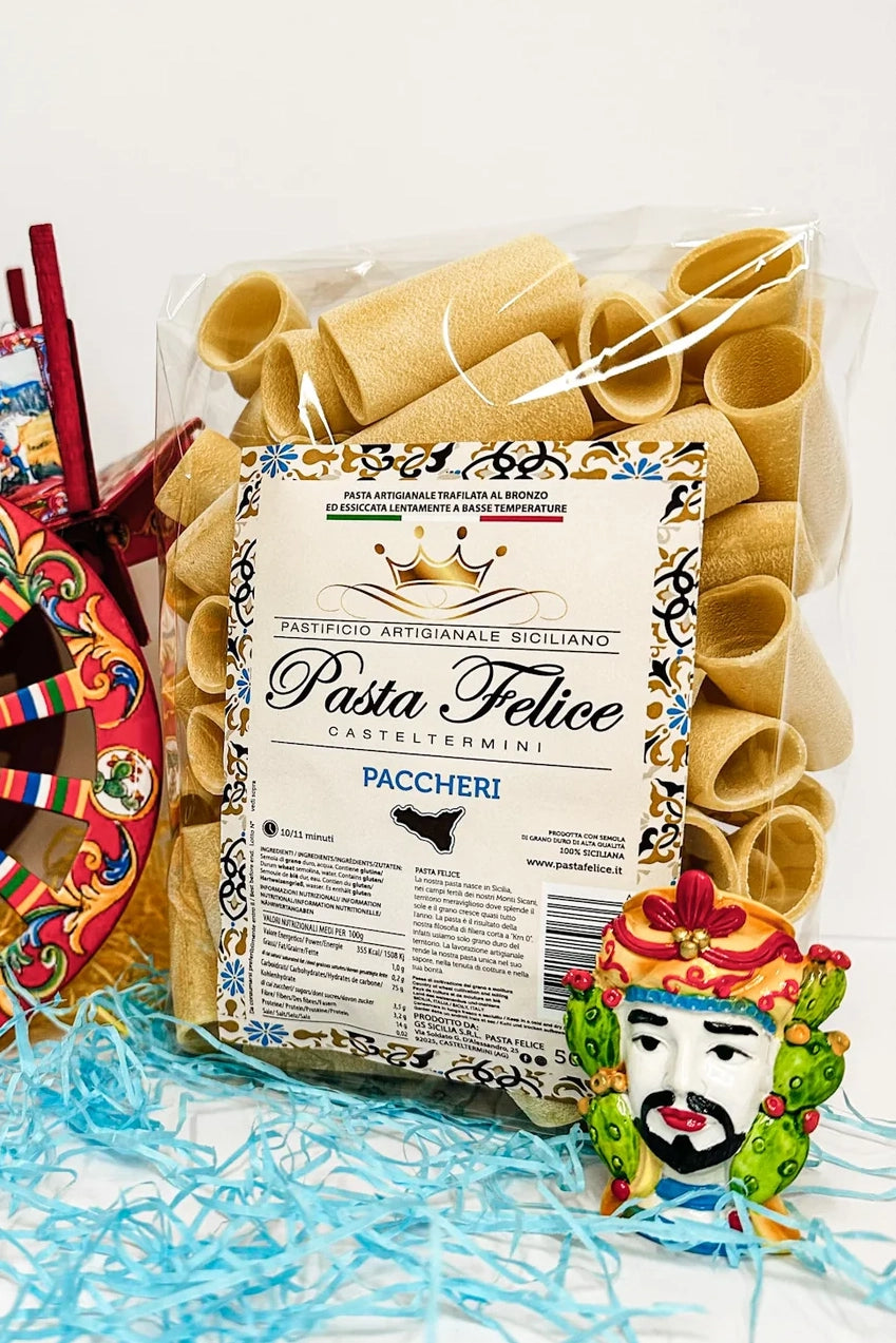 Packung Paccheri – handwerklich hergestellte Pasta aus sizilianischem Hartweizengrieß - erhältlich bei Nicoletti Feinkost in Schongau