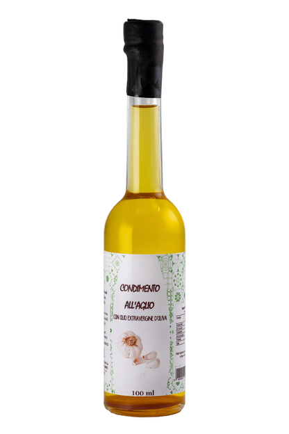 Flasche CONDIMENTO ALL'AGLIO (100 ml) – Knoblauchöl aus Sizilien, mit kräftigem Knoblauchgeschmack und hochwertigem nativem Olivenöl extra.